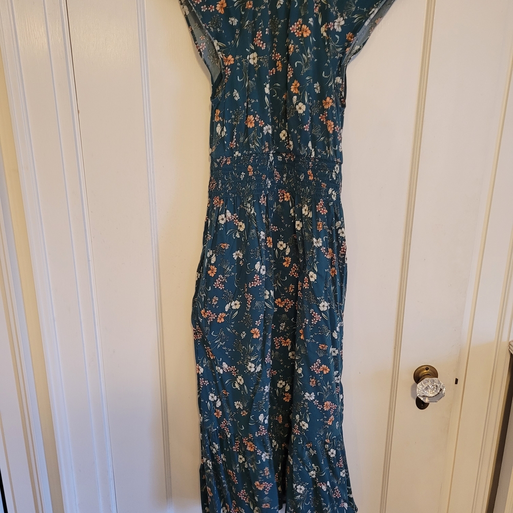 Old Navy Floral Midi Dress - Picture 3 of 3